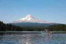 Redmond: paddle board, snow mountain, trillium lake