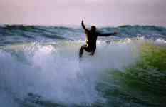 Redmond: waves, surfing, MAN